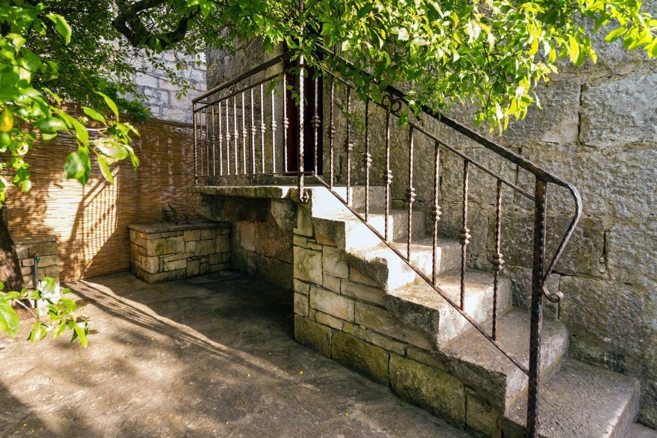 Old Small Stone House Zrnovo Exterior foto