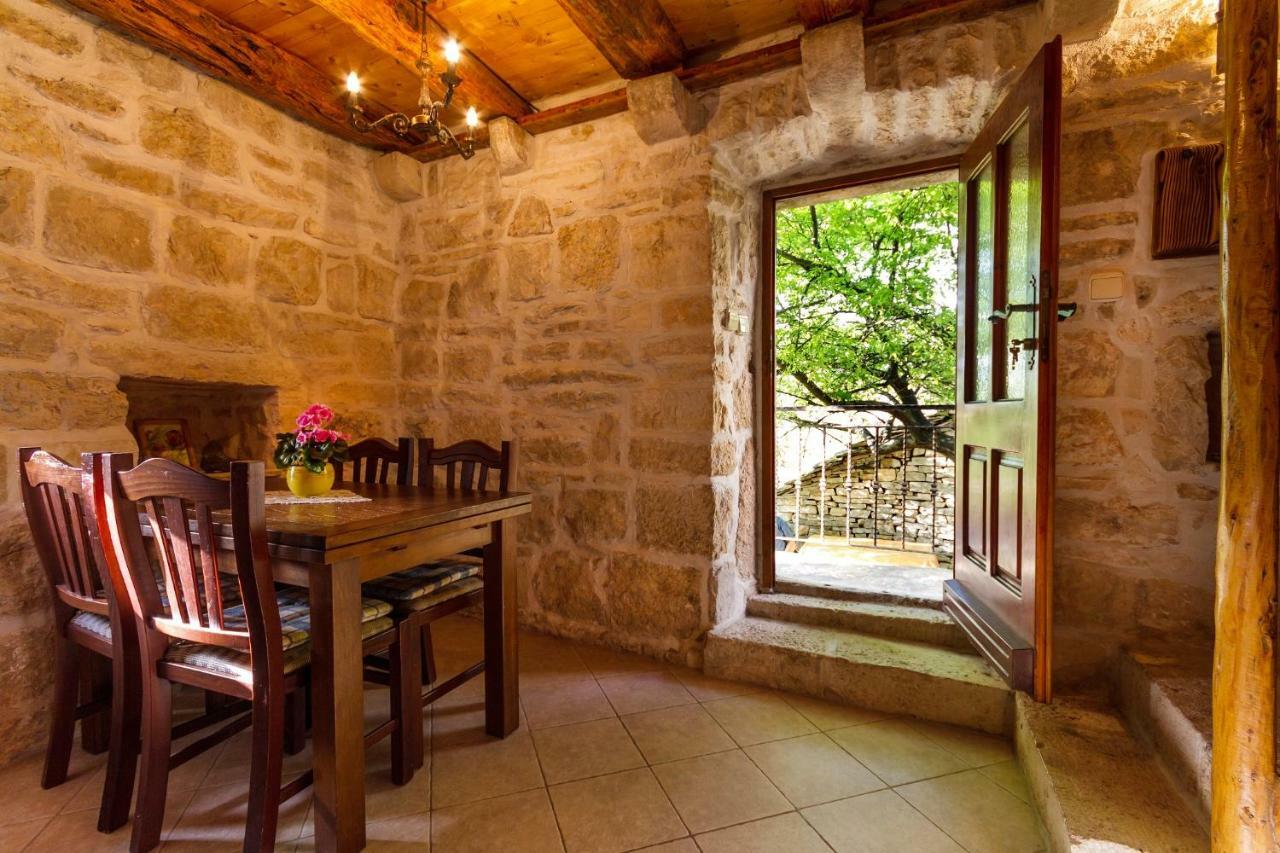 Old Small Stone House Zrnovo Exterior foto