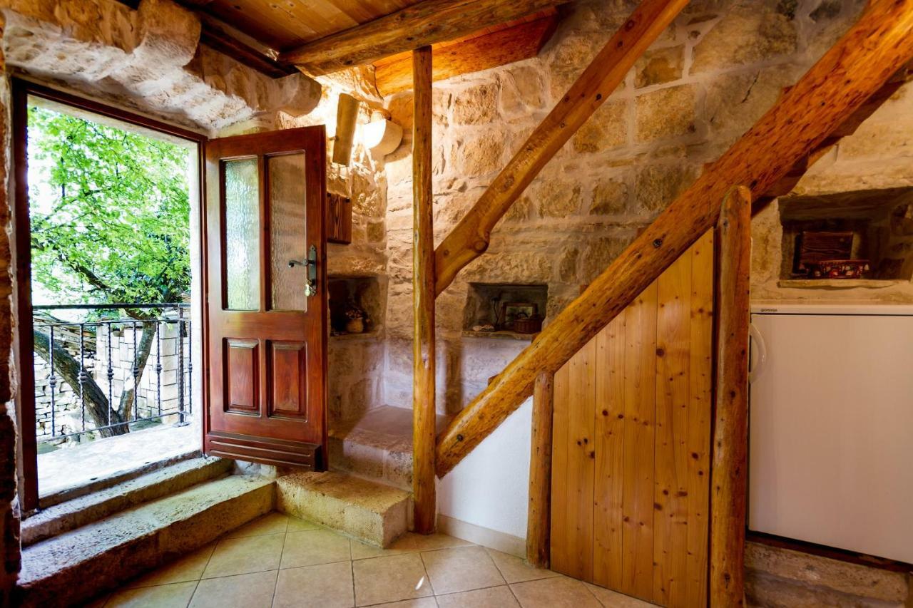 Old Small Stone House Zrnovo Exterior foto