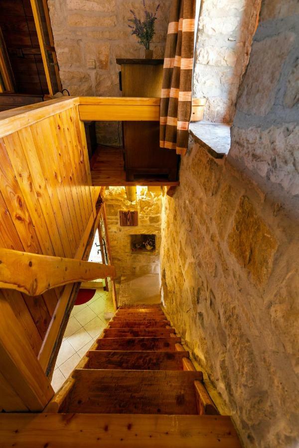 Old Small Stone House Zrnovo Exterior foto